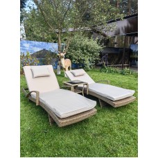 Комплект мебели из искусственного ротанга МАРА “MARA” Greige, 2 шезлонга с подлокотниками, столик
