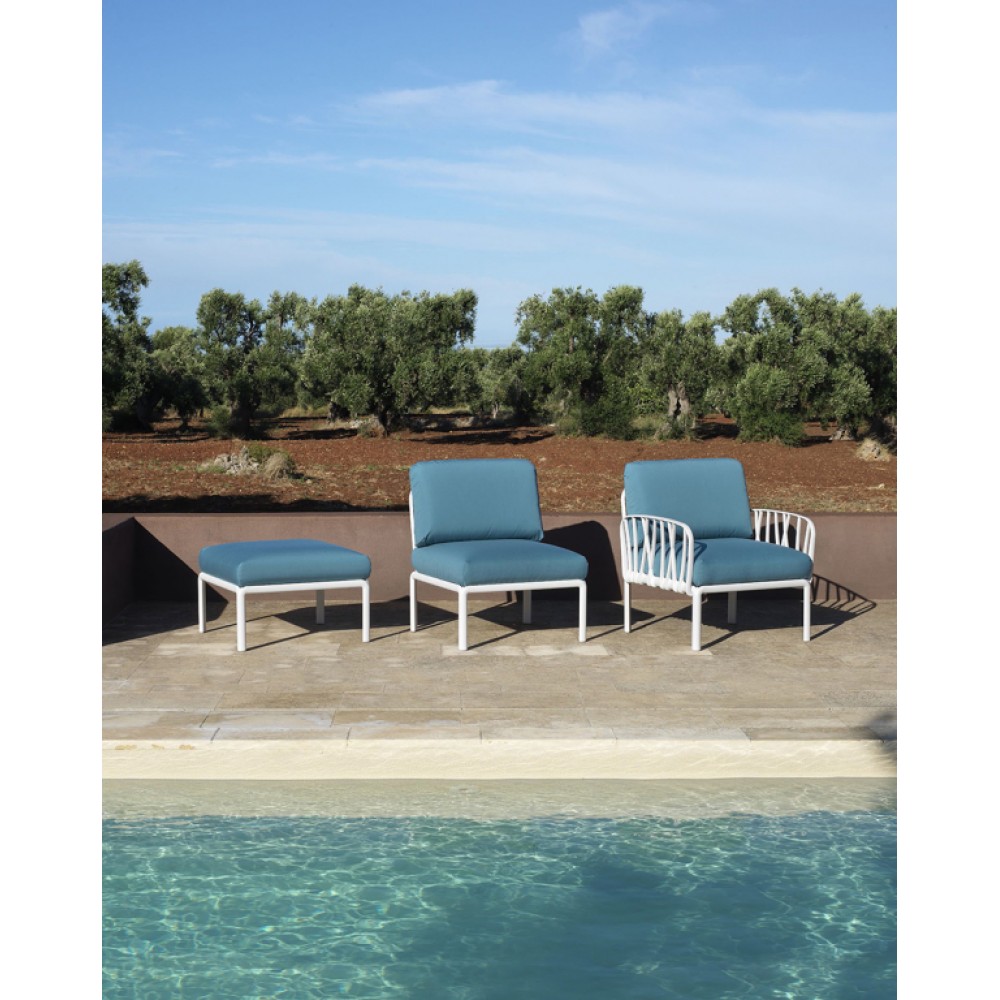 Кресло пластиковое с подушками Komodo Poltrona 003/4037100142 Кресло пластиковое с подушками Komodo Poltrona 003/4037100142