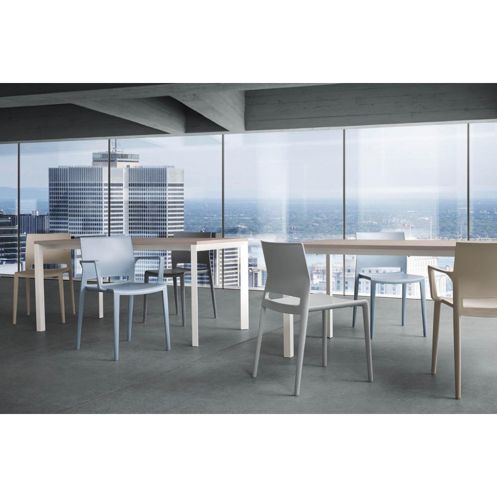 Стул пластиковый Bakhita GAB/370.21/A Стул пластиковый Bakhita GAB/370.21/A