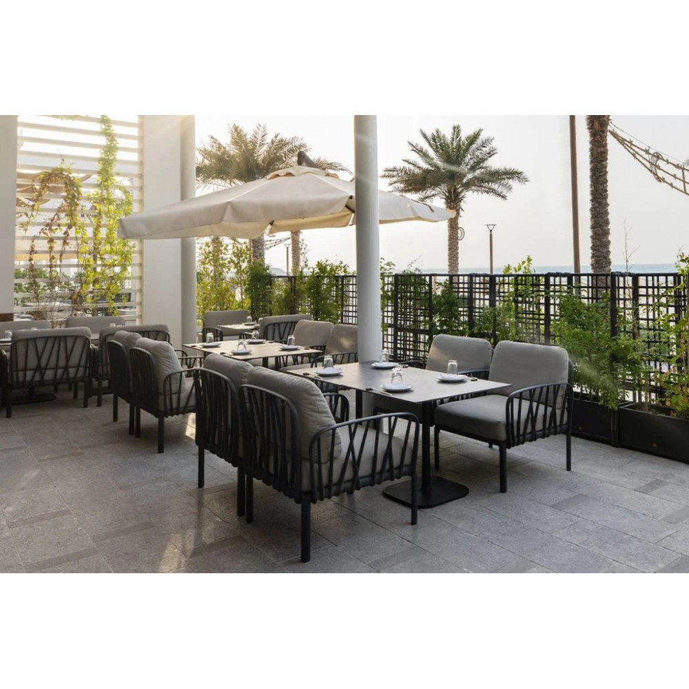 Кресло пластиковое с подушками Komodo Poltrona 003/4037102172 Кресло пластиковое с подушками Komodo Poltrona 003/4037102172