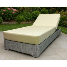 Шезлонг-лежак плетеный с матрасом Mantera RH/MANTERA/WHLUX/115