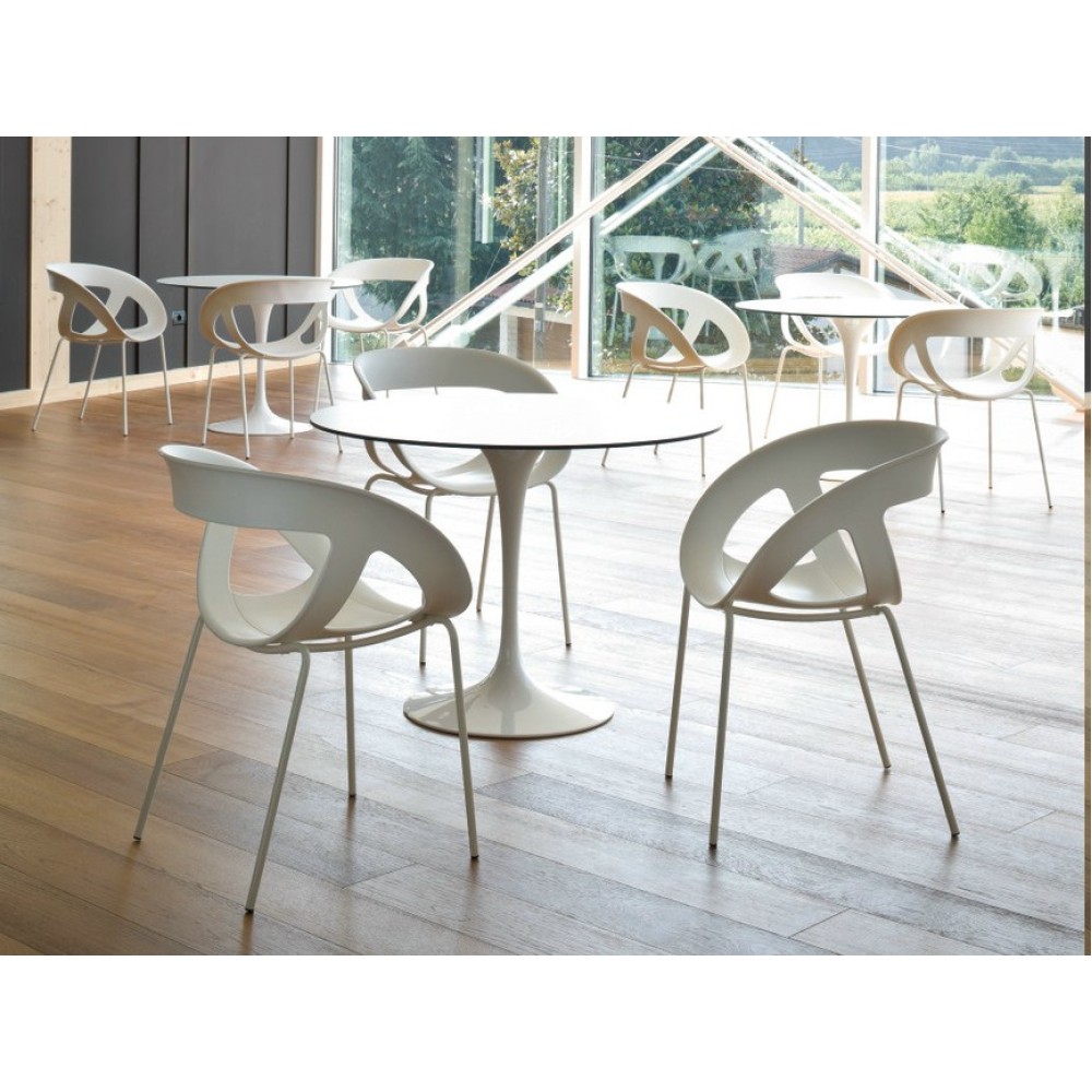 Кресло пластиковое Moema 69 GAB/69.52/NA Кресло пластиковое Moema 69 GAB/69.52/NA