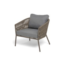 "Комо" кресло плетеное из роупа, каркас алюминий бежево-серый (RAL7006) муар, роуп серо-коричневый 23мм, ткань темно-серая 027