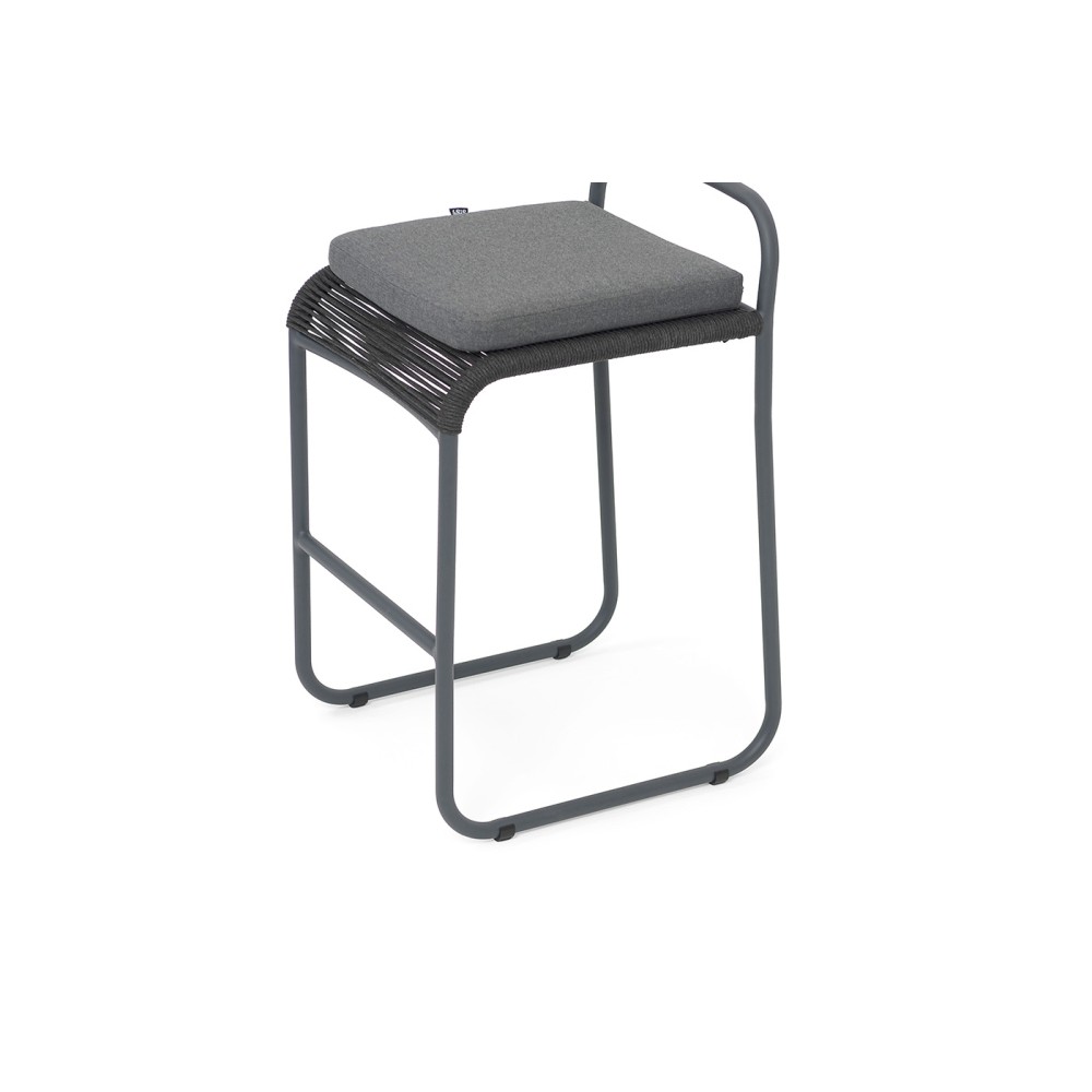 "Ането" стул барный плетеный из роупа, каркас алюминий темно-серый (RAL7024) муар, роуп темно-серый круглый, ткань темно-серая 027 "Ането" стул барный плетеный из роупа, каркас алюминий темно-серый (RAL7024) муар, роуп темно-серый круглый, ткань темно-серая 027