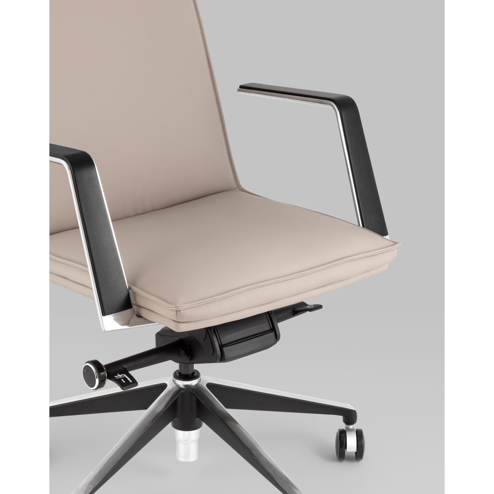 Кресло руководителя TopChairs Arrow светло-серый