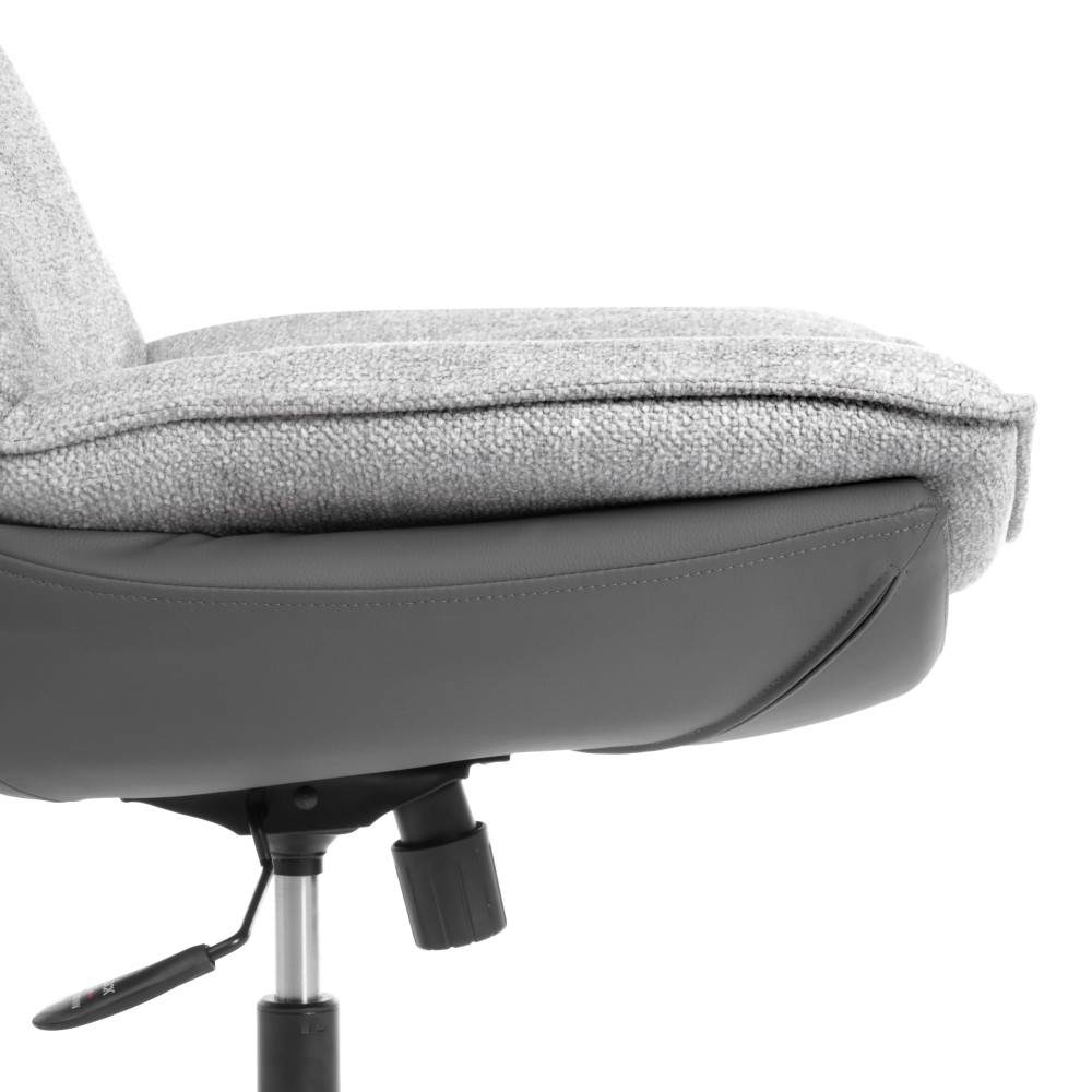 Кресло лаунж Cosmo Кресло лаунж Cosmo