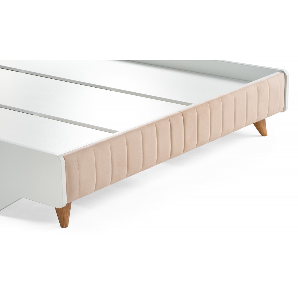 Кровать Briton 160х200 с настилом белая Кровать Briton 160х200 с настилом белая