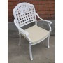 Белое кресло Gera из литого алюминия